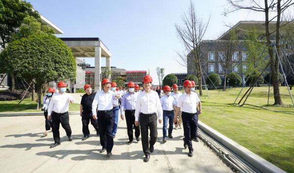 奋战27天 篡夺“一号工程”建设首胜 ——游艇会206yth集团现场调研督导金牛宾馆改（扩）建工程侧记