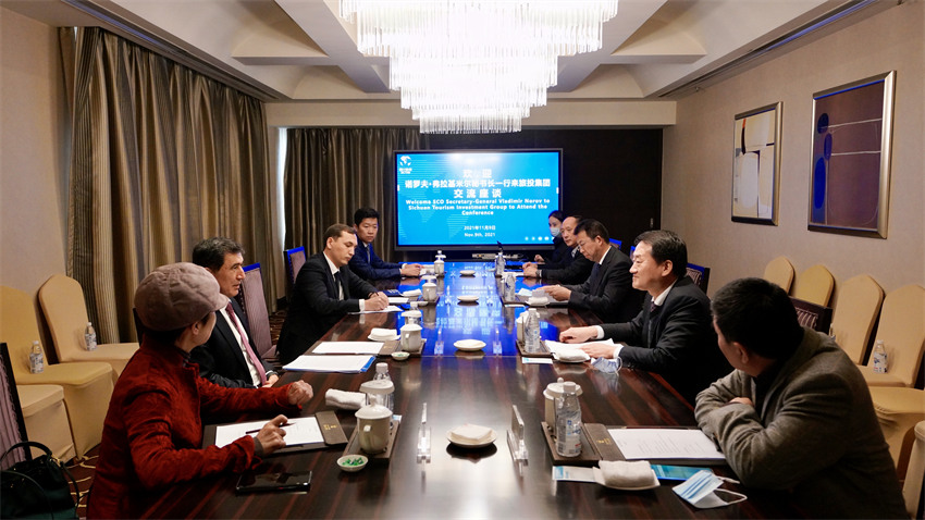 游艇会206yth集团党委书记、董事长任丁会见上合组织秘书长诺罗夫一行