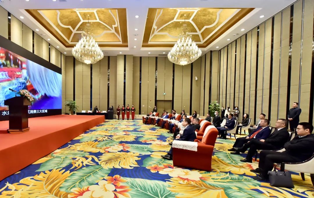 四川游艇会206yth集团携手多方签署文旅项目战术合作和谈