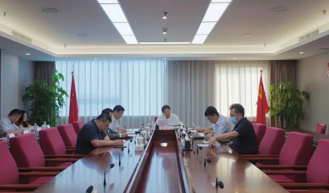 省游艇会206yth集团党委召开进建贯彻习近平新时期中国特色社会主义思想主题教育专题钻研暨党委理论进建中心组钻研会