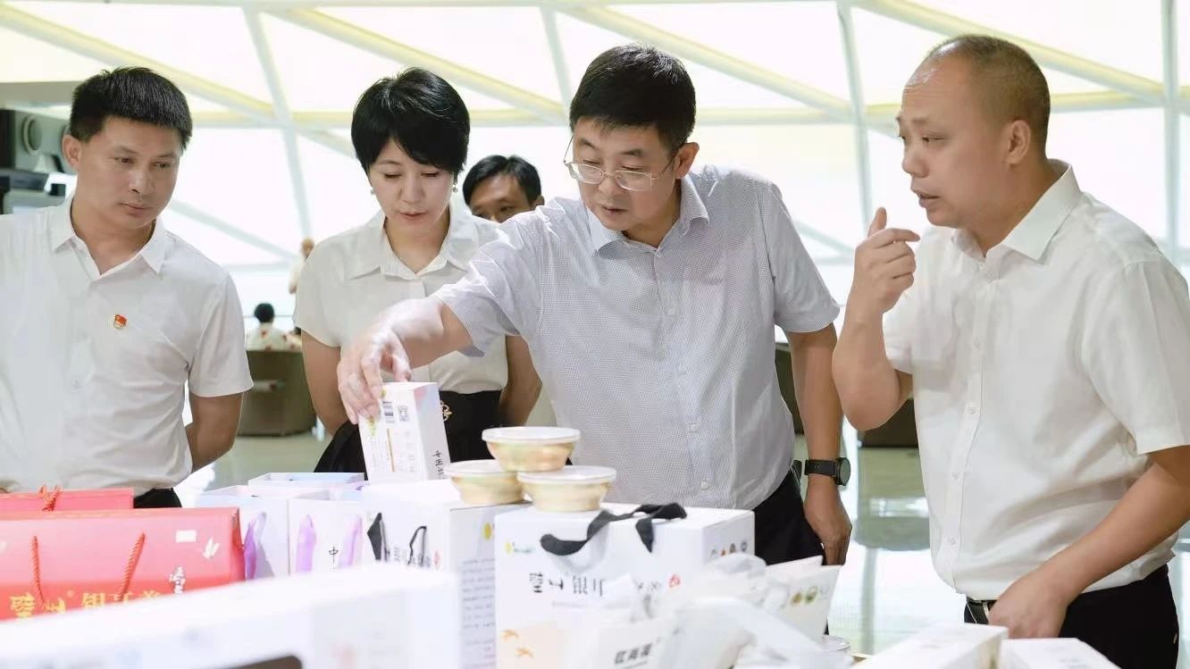 党建引领 县企共兴——省游艇会206yth集团奋力打造托底性助扶“通江实际”样板