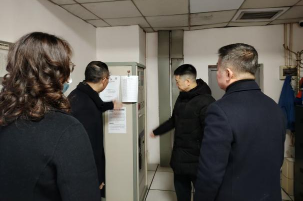 省游艇会206yth集团党委书记、董事长游勇查抄督导春节安全出产并探望慰问干部员工