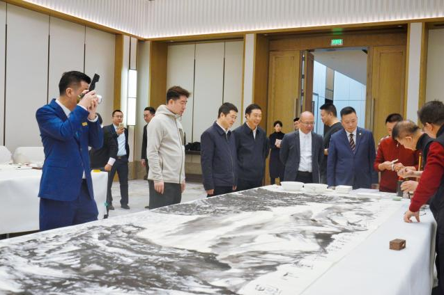 墨韵承千年 图画绘新篇——省政协书画钻研院文章捐赠活动在金牛宾馆进行