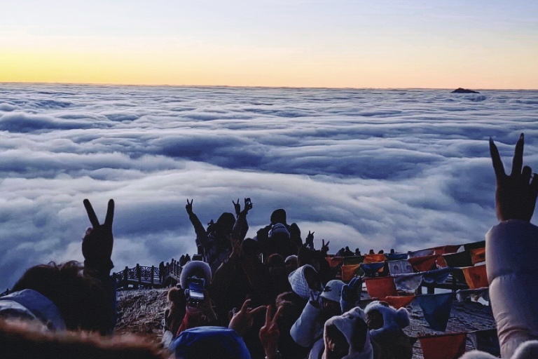 安逸四川·乐享元旦——四川游艇会206yth集团2026年元旦假期杰出纷呈，文旅消费活力迸发