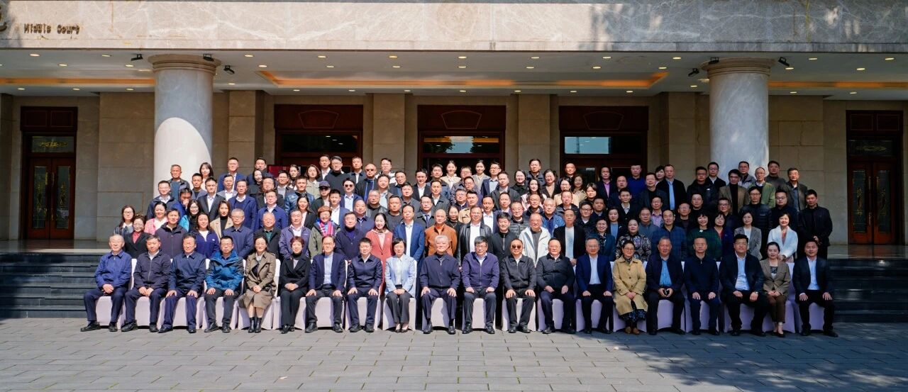 2d7a71e9-d1ba-4fed-be8e-a315260f8ddb